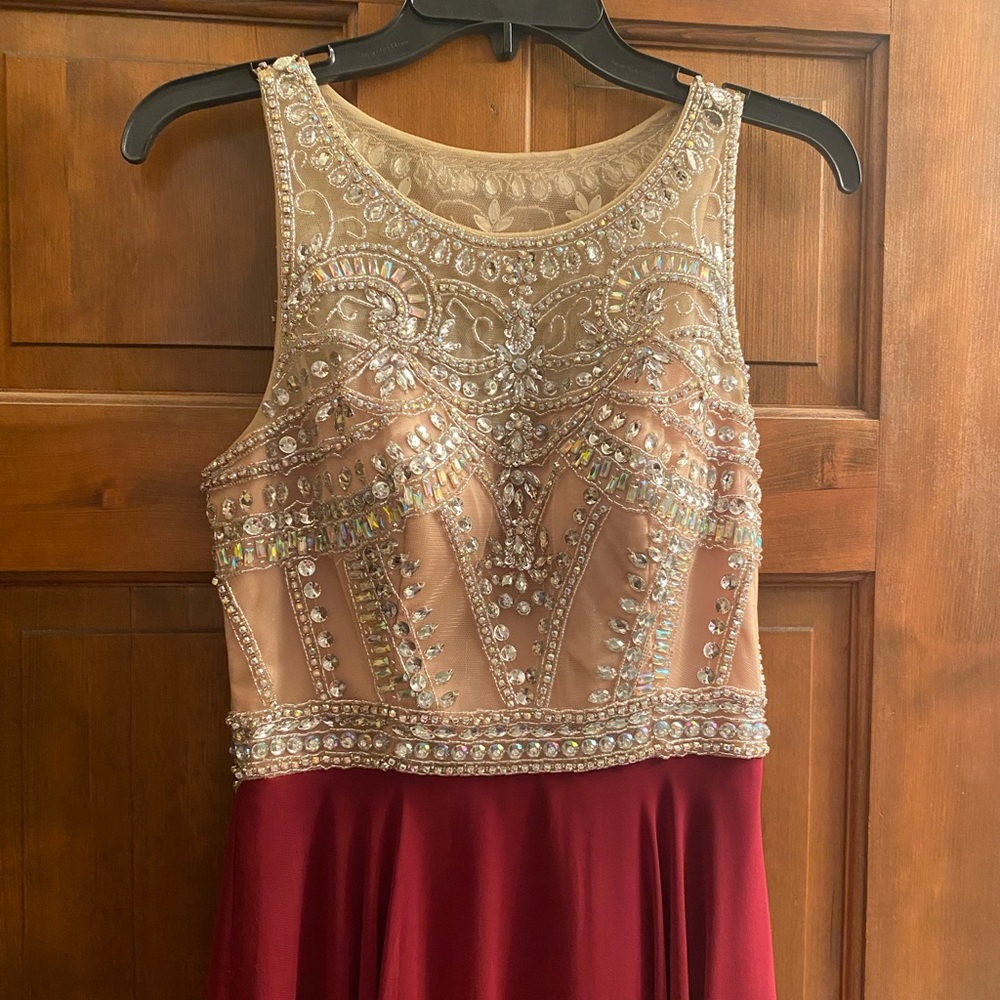 Nox Sparkly Floor Length Gown - Picture 2 of 11